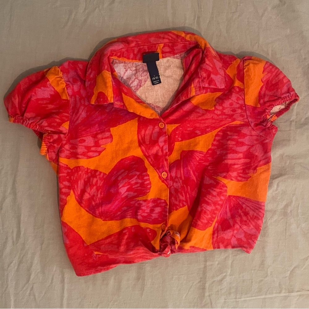 Butterfly Button down top